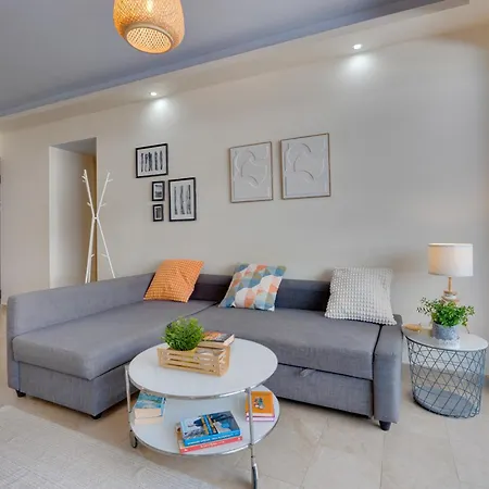 Dios Ponte 102 Beachfront Λάρνακα