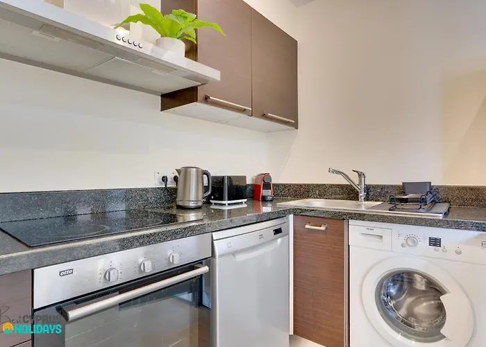 Dios Ponte 102 Beachfront דירה