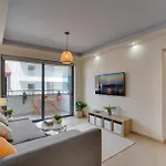 Dios Ponte 102 Beachfront 아파트 라르나카