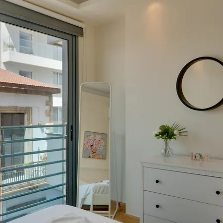 Dios Ponte 102 Beachfront דירה לרנקה