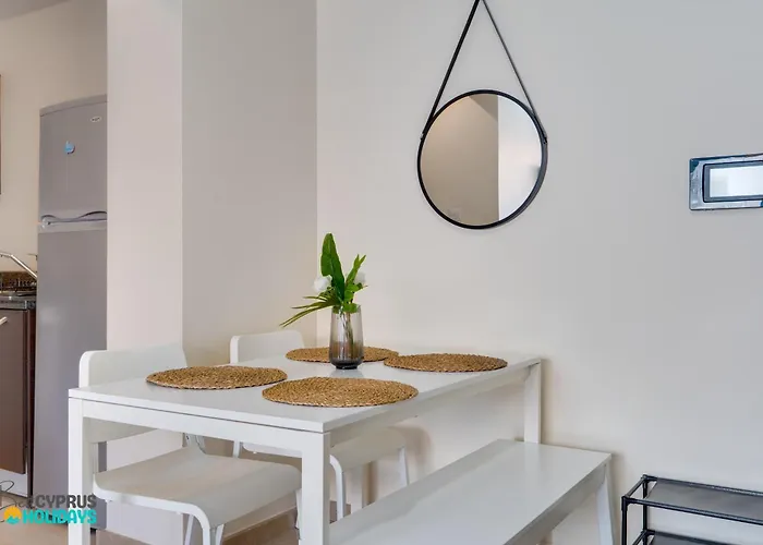 Dios Ponte 102 Beachfront